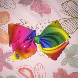 JoJo Siwa hair bow